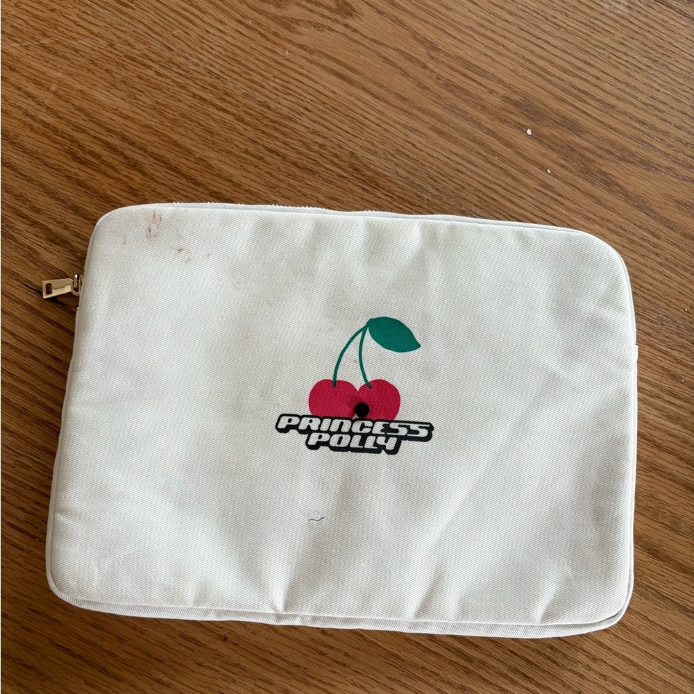 Princess Polly laptop bag
